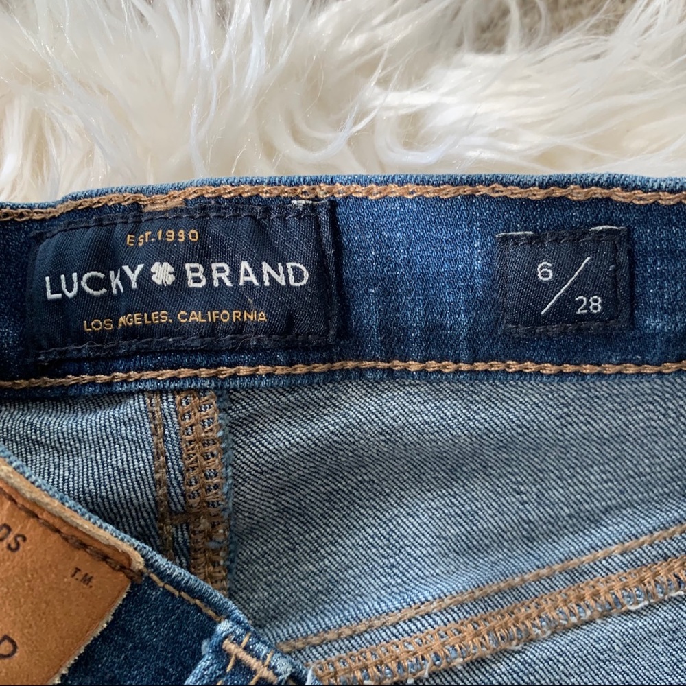 Lucky Brand 🍀 Blue Jeans - Picture 3 of 7